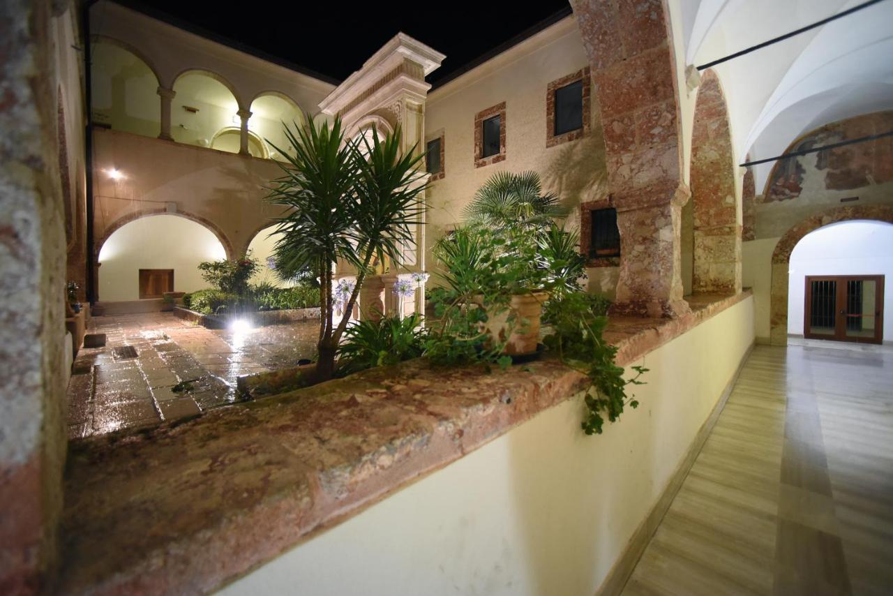 Convento Di Stignano Hotell Rignano Garganico Exteriör bild