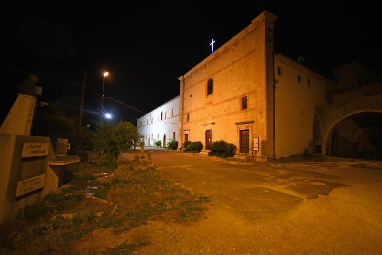 Convento Di Stignano Hotell Rignano Garganico Exteriör bild