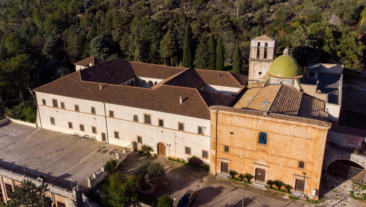 Convento Di Stignano Hotell Rignano Garganico Exteriör bild